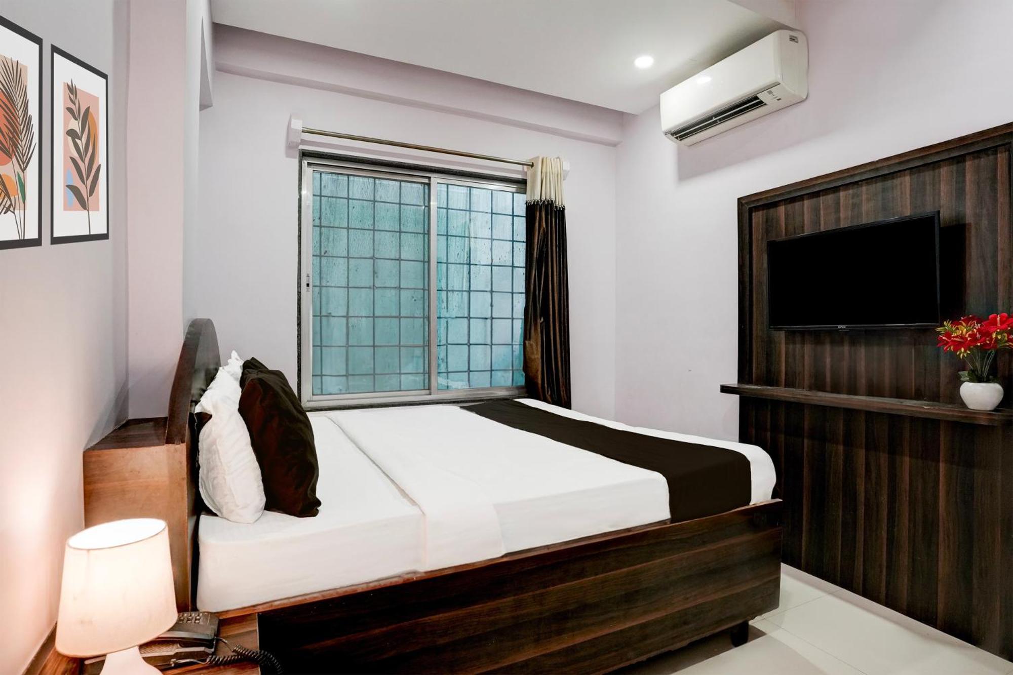 Super Hotel O Chhatrapati Nagar Ширді Екстер'єр фото