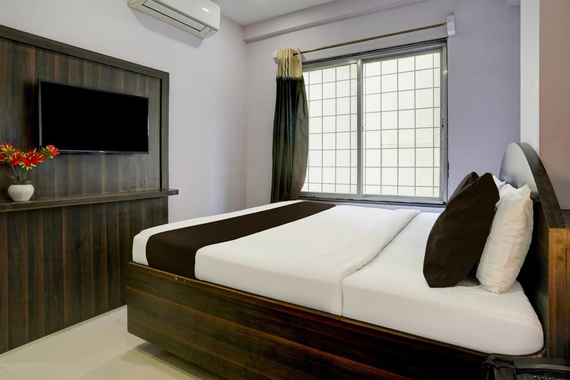Super Hotel O Chhatrapati Nagar Ширді Екстер'єр фото